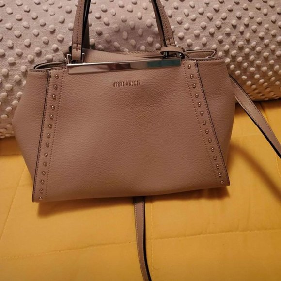 HANDBAGS 👜 - Picture 2 of 3